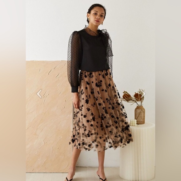 Mesh Tulle Double Layered Midi Skirt 💕 - Picture 2 of 8